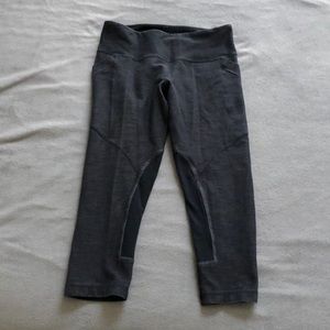 Herringbone Gray/Black Lululemon Capris